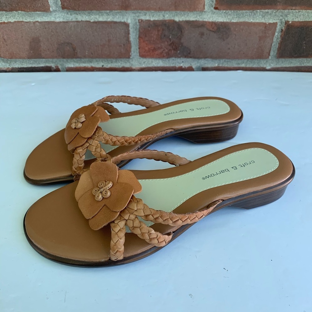 NWOT Croft & Barrow tan leather slide sandals - Picture 4 of 8
